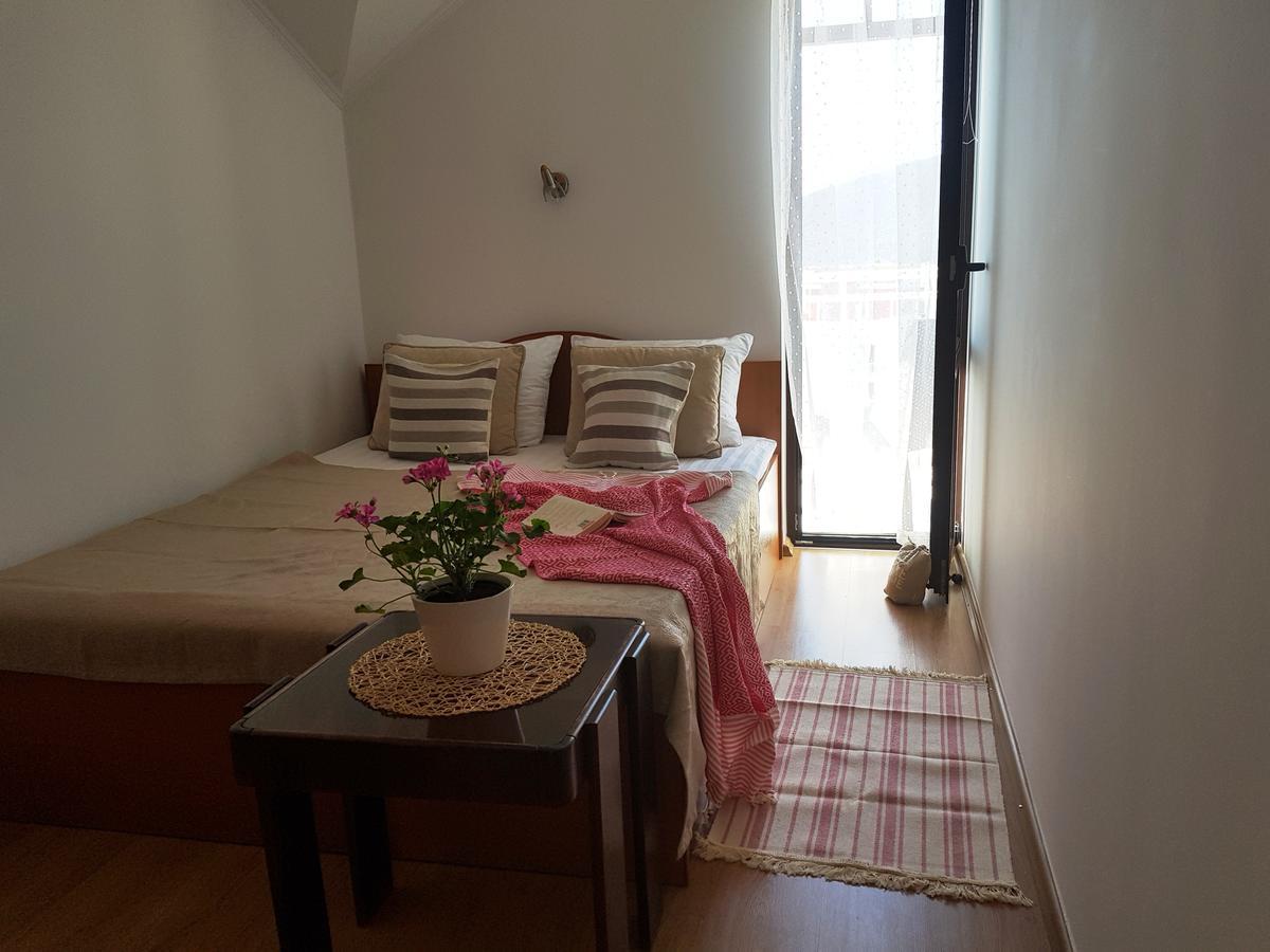 Apartments Herceg Novi Ngoại thất bức ảnh